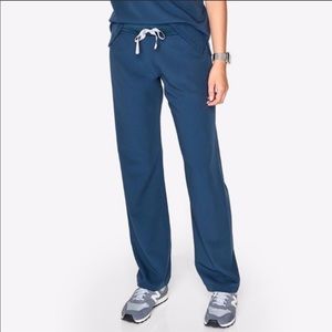 Women’s Figs Large Dark Harbor Livingston